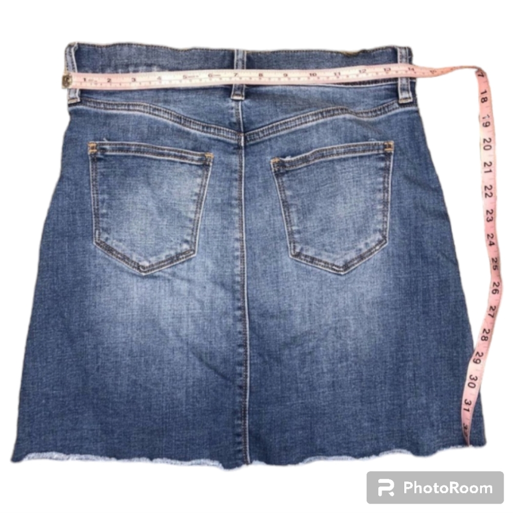 J. CREW Embroidered Denim Skirt, Size 2, Stretch Mini Jean, Raw Hem, w/ pockets! - Picture 9 of 13